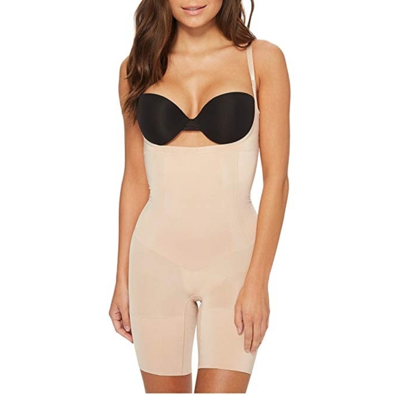 Spanx Oncore bodysuit in Nude size small